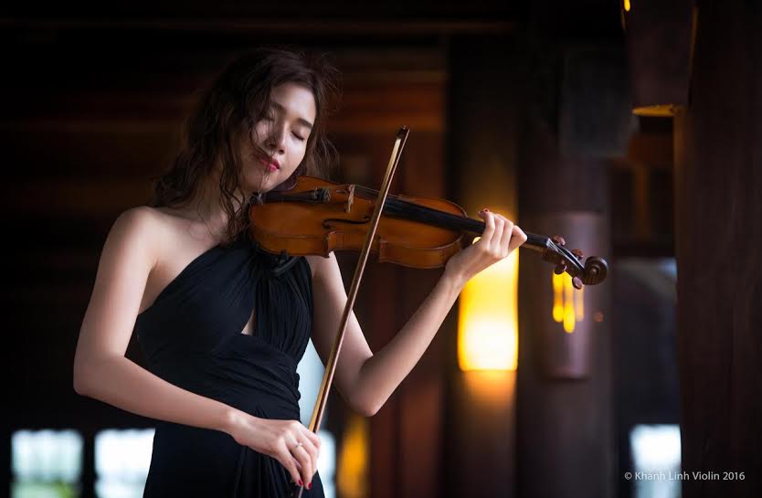 Kết quả hình ảnh cho chơi violin