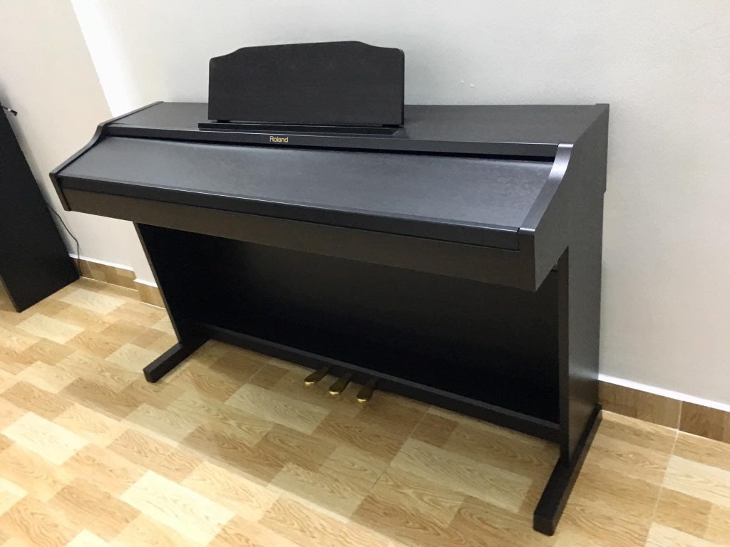 Roland RP 401 - Nhạc Cụ Sông Mơ